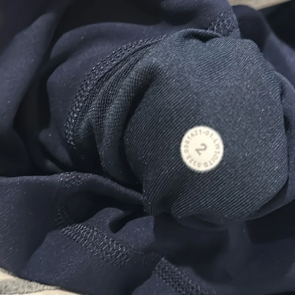 Lululemon Align Pant 28" True Navy size 2 NWT - Picture 4 of 5